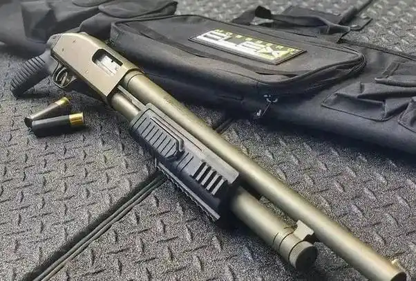 霰弹枪与散弹枪区别_霰弹枪弹头类型_散弹枪枪管