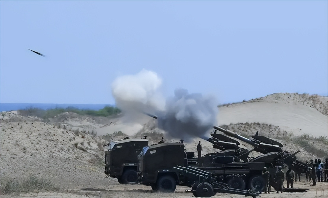 中国火箭炮_中国火箭炮技术_卫士2D火箭炮