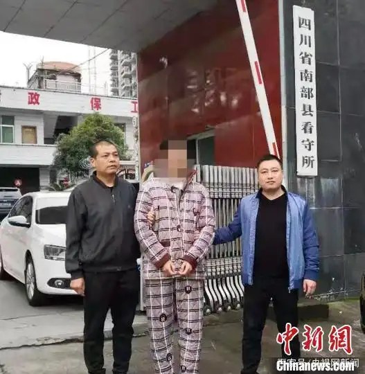 制作销售游戏外挂犯罪团伙_穿越火线外挂g_湖北襄阳警方捣毁外挂网站
