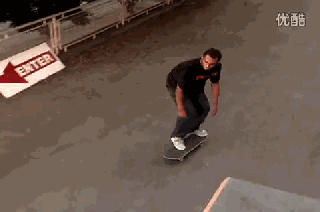 搞笑游戏新闻_穿越火线破解图片_游戏神回复