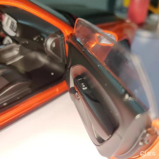 车模品牌_索立得1/18合金车模_道奇地狱猫车模