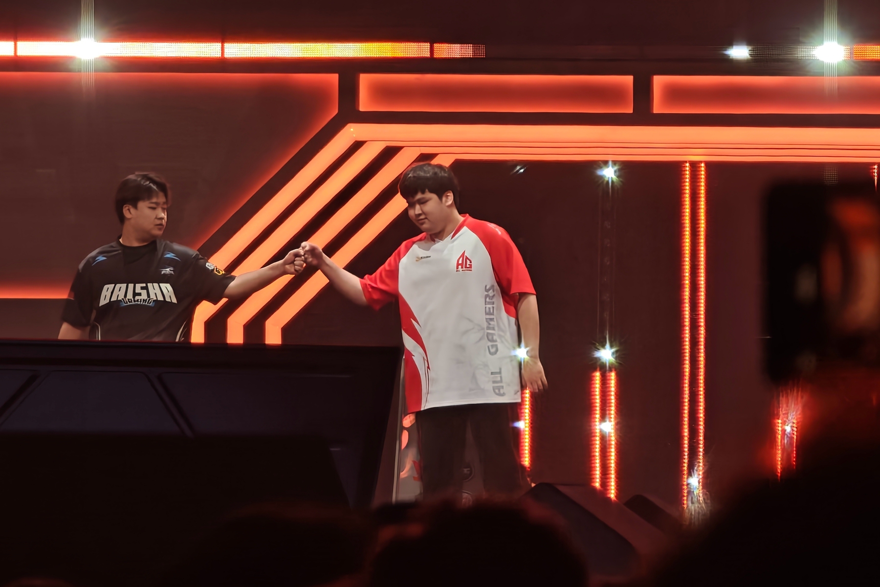 2025《穿越火线》手游夏季总决赛 深圳电竞氛围 深圳电竞产业发展_wcg2025穿越火线视频