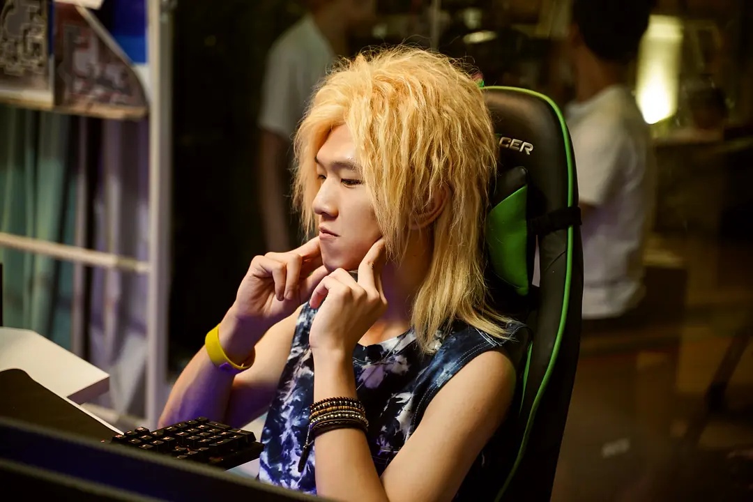 鹿晗演技突破_穿越火线电视剧 评论_穿越火线电视剧全集