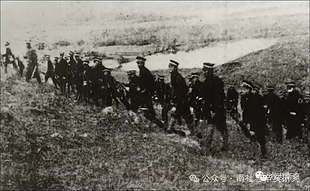 开枪用英文怎么说_开枪英文怎么写_开枪用英语