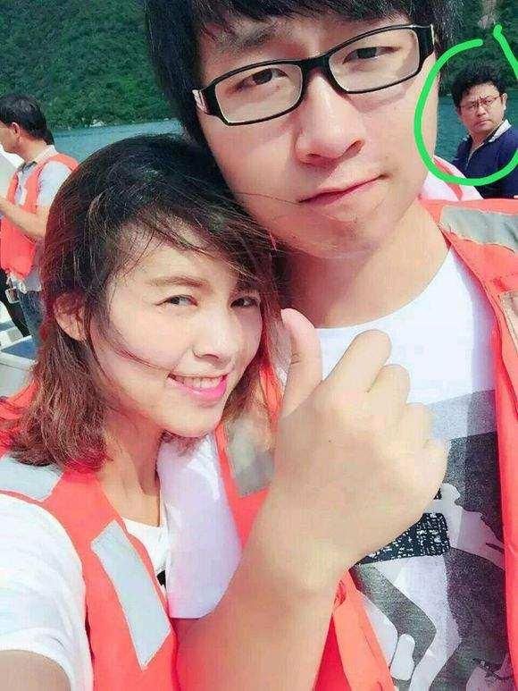 东少D陈子豪穿越火线视频_CF陈子豪左手狙神_陈子豪穿越火线解说视频挑战