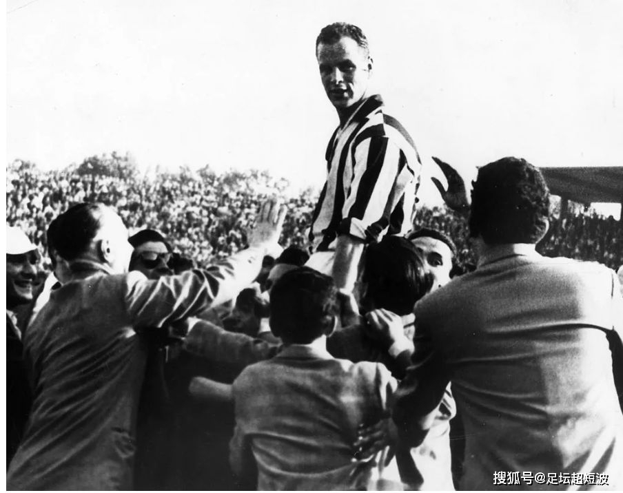 英国足球名人堂球员_足球明星排名世界前十_英国足球历史最佳球员