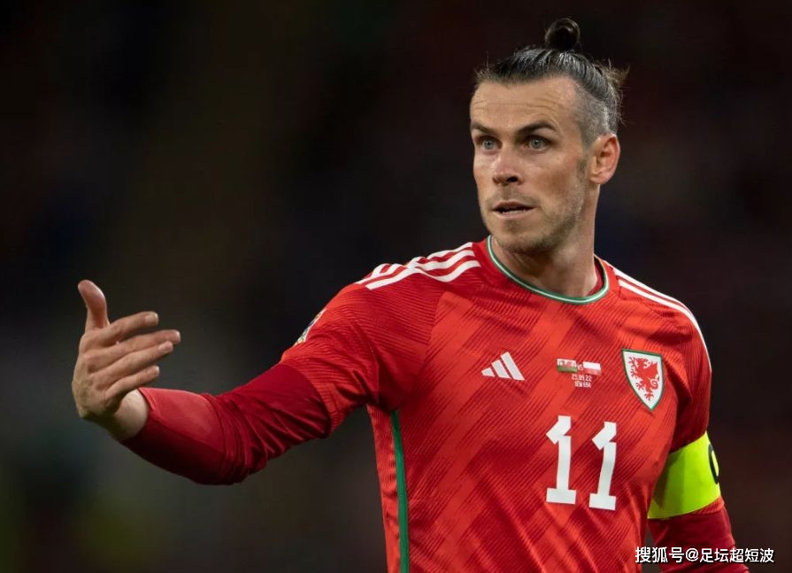 英国足球历史最佳球员_英国足球名人堂球员_足球明星排名世界前十