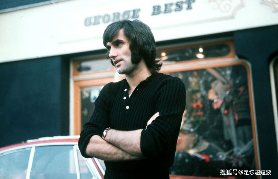 足球明星排名世界前十_英国足球历史最佳球员_英国足球名人堂球员