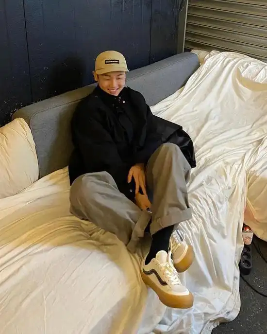 去油少年感_冬季清爽穿搭_炫舞男生衣服搭配