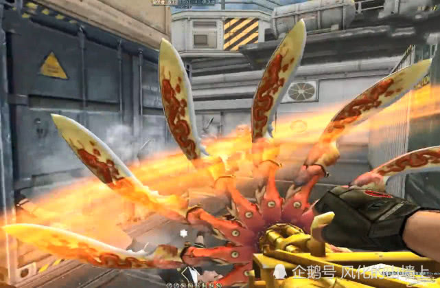 CF：屠龙-收割者上线，个竞1V8，5把马来剑不敢近身！