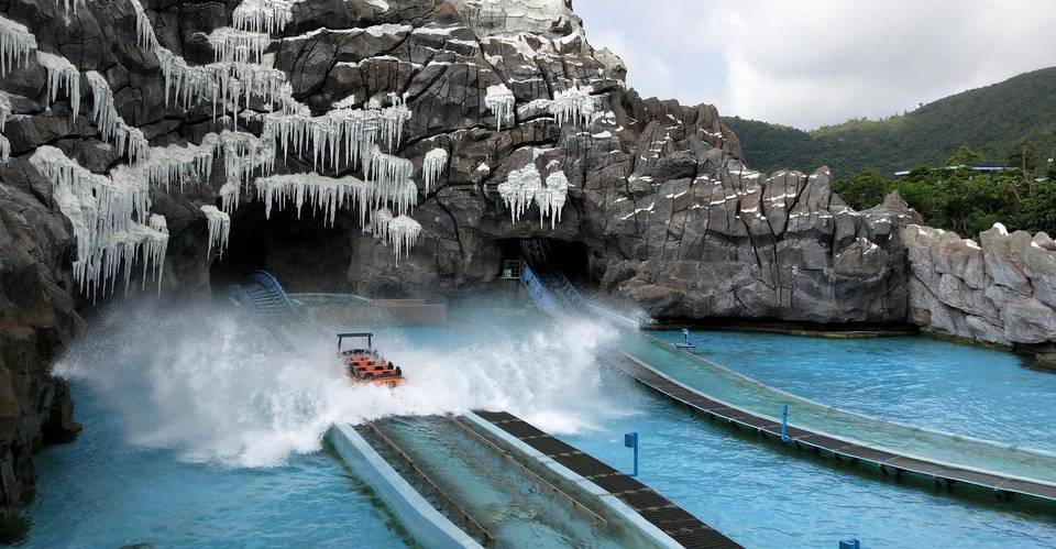 珠海长隆海洋王国冰山过山车图片