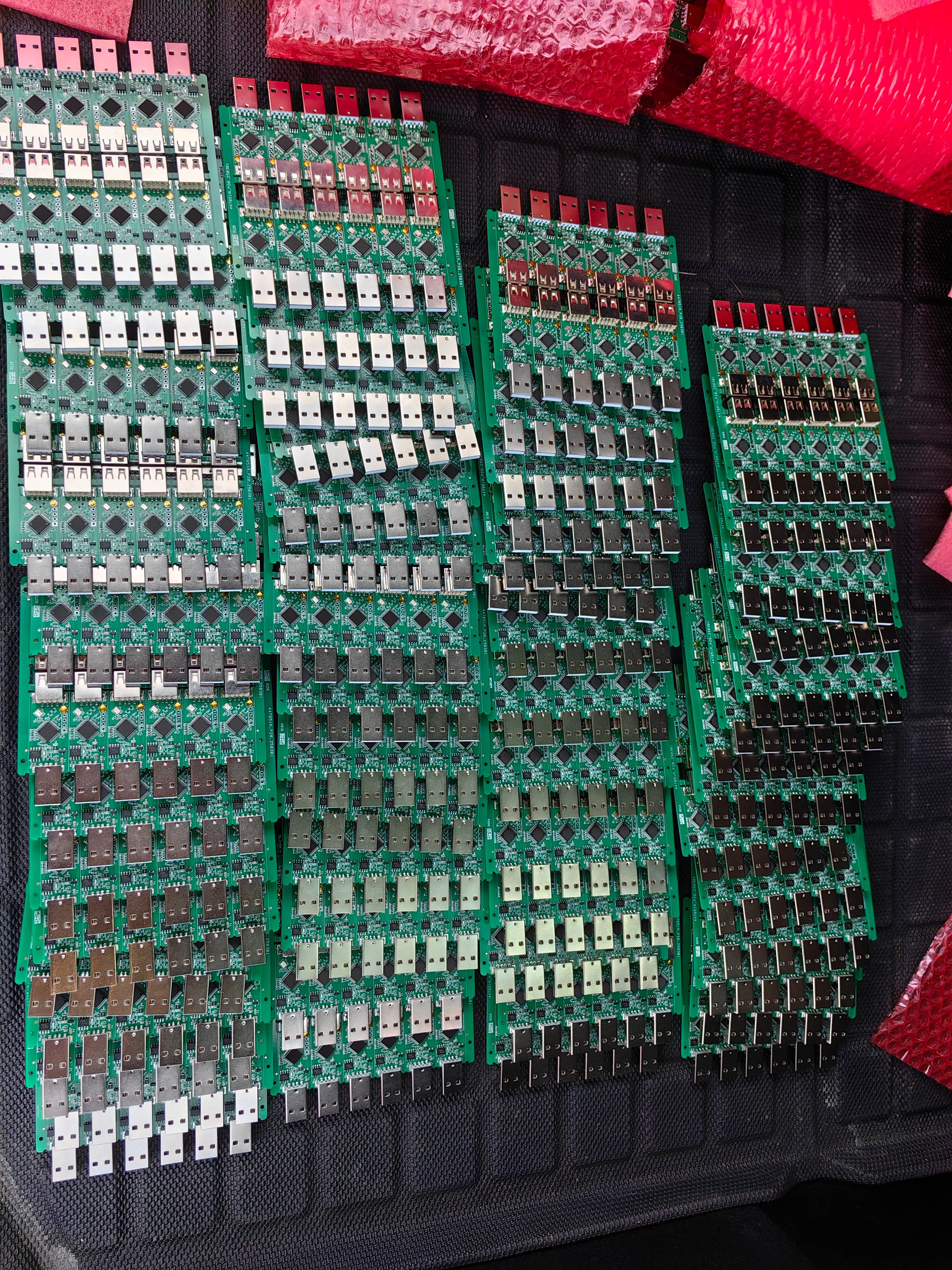 易语言穿越火线外挂_穿越火线外挂犯罪打击 崇明警方捣毁外挂团伙 CF设备锁保护账号安全