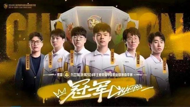 穿越火线快手直播带货_穿越火线删除游戏圈_CF冠军新皮肤快手首发