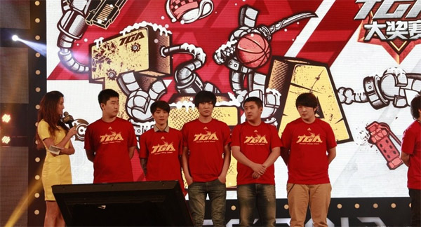 两届TGA冠军 CF赛场他比马哲70的资格还老