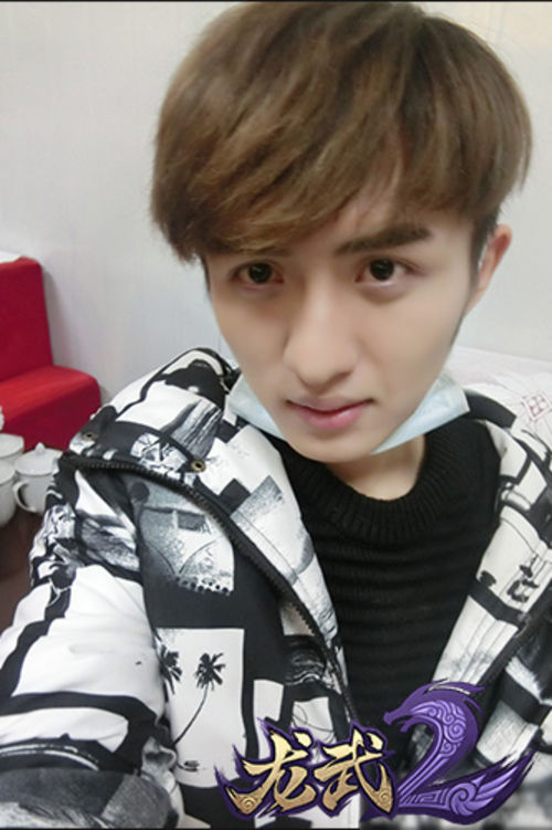 龙武2枪炮师cosplay_龙武2枪炮师厉害吗_武汉爱丽丝伪娘团coser