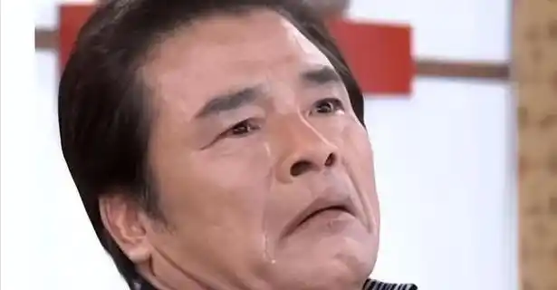 七旬富豪与六妻同屋，每月豪掷7万零花，今又迎娶小娇妻