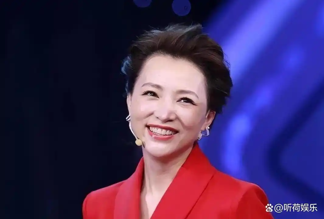 央视主持阵容迎来大换血，董卿回归，尼格买提与杨帆再成对手