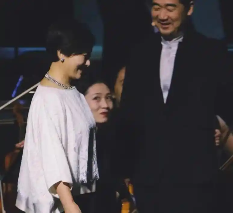 张国立感言：罗秀春恩人般存在，邓婕挚爱，双女主写就辉煌人生