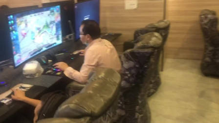 穿越火线：账号回收，网友网赌输钱想卖CF账号还债务。