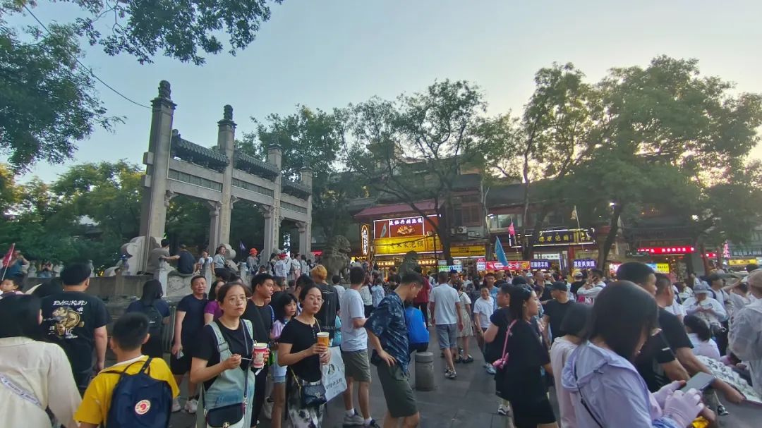 CF老兵 见证FPS游戏十六年发展历程_穿越火线16周年嘉年华 西安_穿越火线挑战模式小游戏