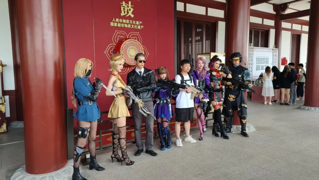 穿越火线16周年嘉年华 西安_CF老兵 见证FPS游戏十六年发展历程_穿越火线挑战模式小游戏