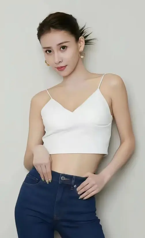 贾青 演艺生涯 跌宕起伏_天龙八部贾青洗澡