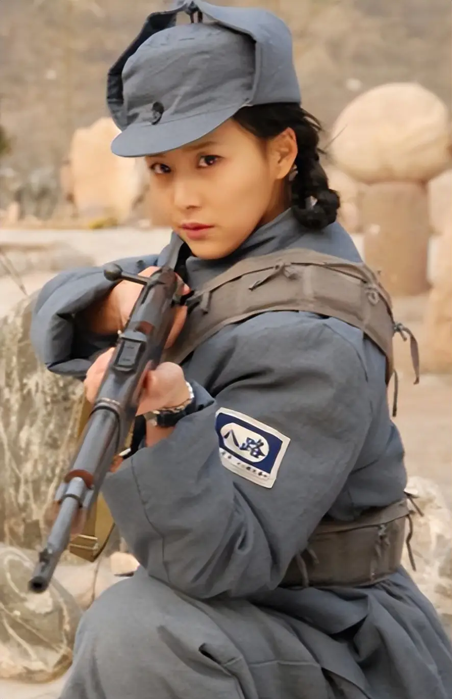 天龙八部贾青洗澡_贾青 演艺生涯 跌宕起伏