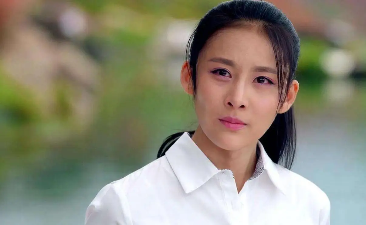 天龙八部贾青洗澡_贾青 演艺生涯 跌宕起伏