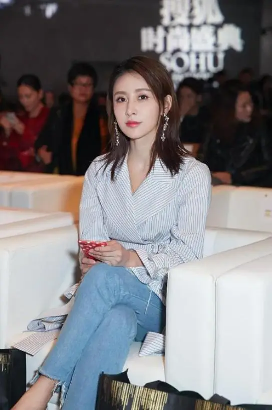 天龙八部贾青洗澡_贾青 演艺生涯 跌宕起伏