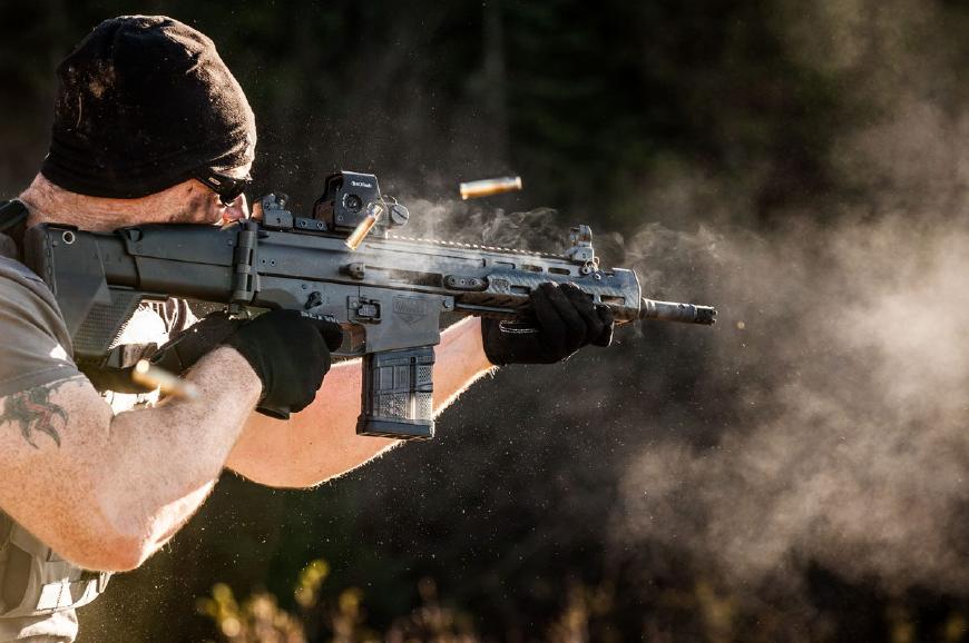 穿越火线名枪推荐_穿越火线里都有什么军衔_枪战游戏世界名枪