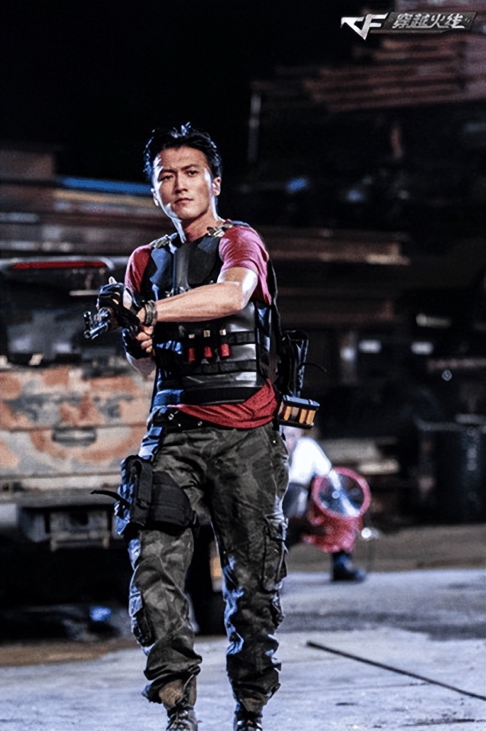 穿越火线 鹿晗演技 吴磊路小北_穿越火线大电影真人